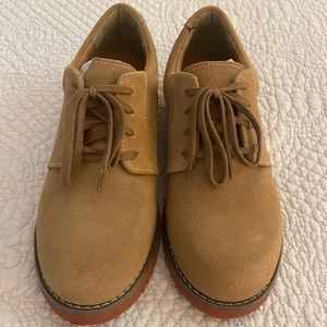 Easter shoes! Sperry suede bucks, “Tevin” style, size 2
